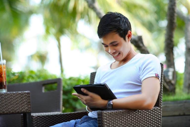 Développement d’applications de guide mobile