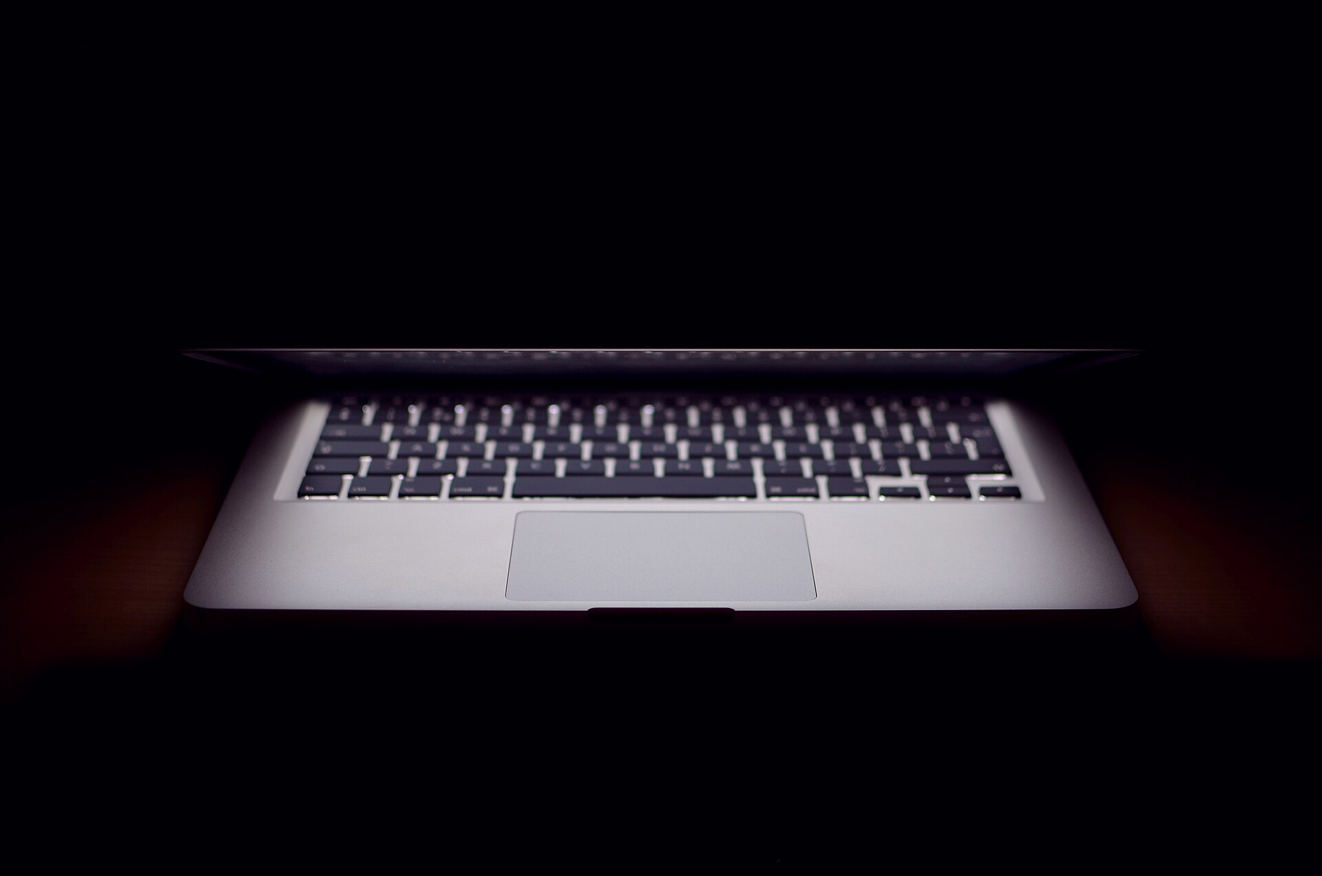 Un agent IA qui poursuit vos missions quand le portable est fermé